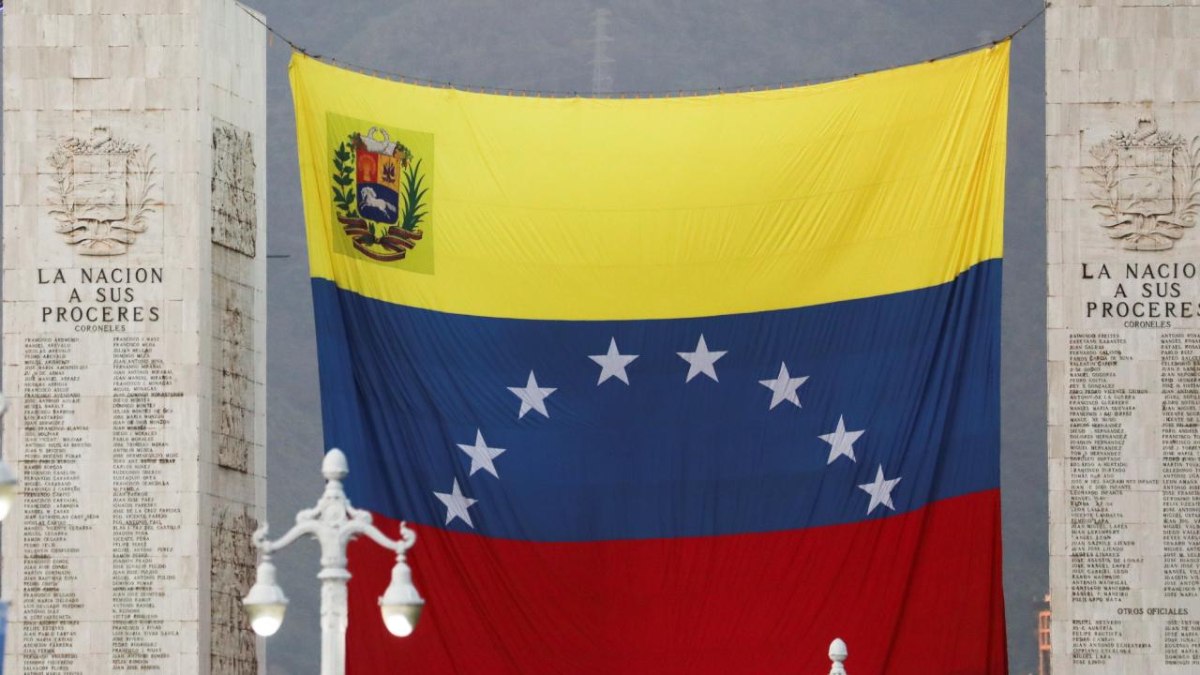 Venezuela, Gonzalez’in yakalanması için 100 bin dolar ödül açıkladı
