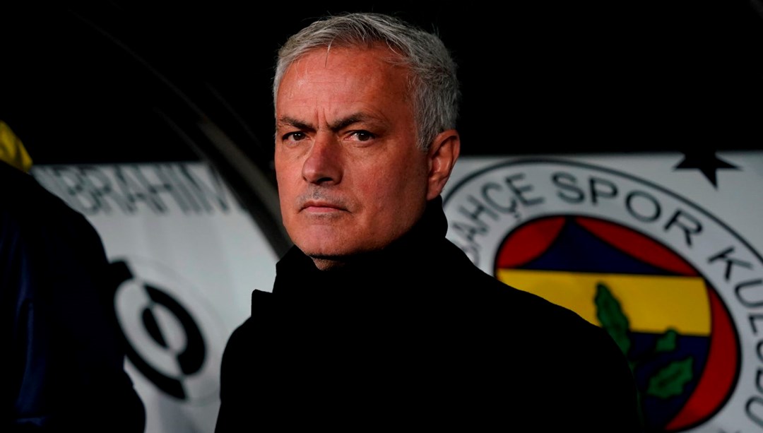 Jose Mourinho, Galatasaray karÅÄ±sÄ±nda ilk peÅinde