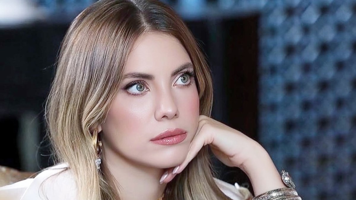 Yeni rolüne hazırlanıyor! Eda Ece, Şakir Paşa Ailesi’ne dahil oldu